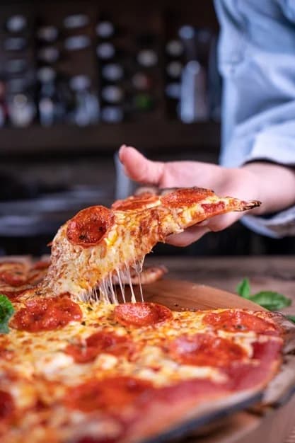 Pepperoni pizza dilimi